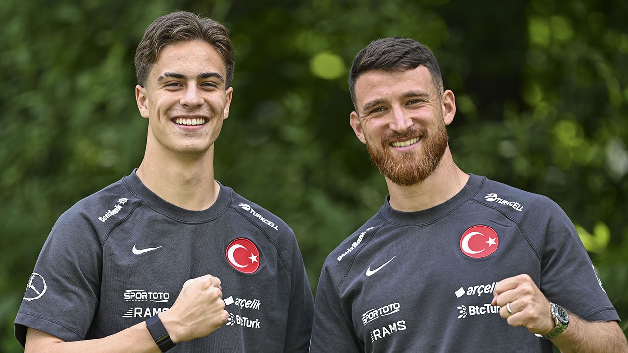 Almanlar kara kara bunu düşünüyor! Türk oyuncular neden Almanya'yı seçmiyor?