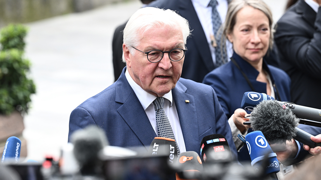 Almanlar nereden nereye... Almanya Cumhurbaşkanına İsrail'den Gazze sınırında madalya!