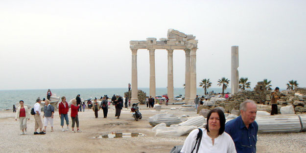 Almanlara tatil için Türkiye'yi önerdi