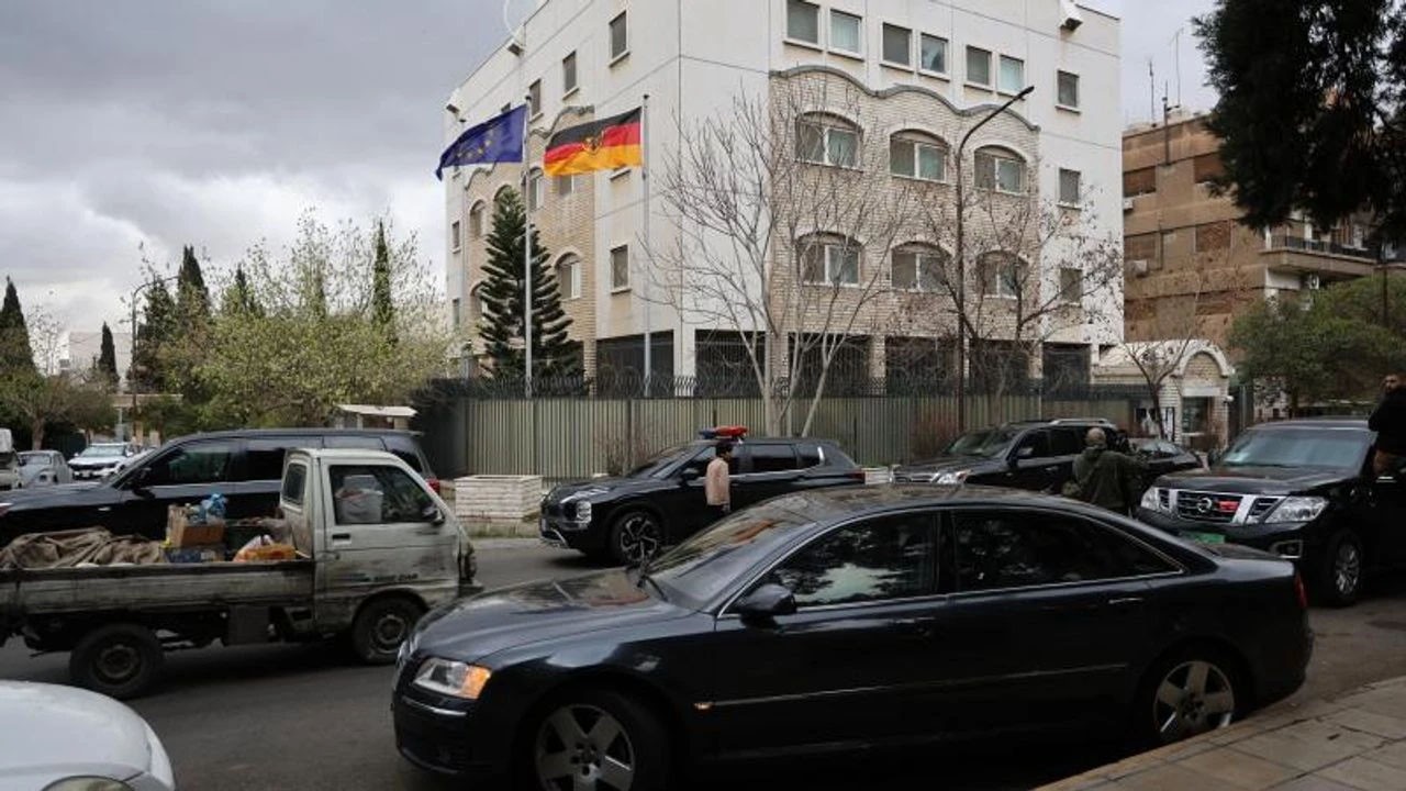 Almanya, 13 yıl sonra Şam'da yeniden büyükelçiliğini açtı! Almanya'dan flaş Suriye kararı