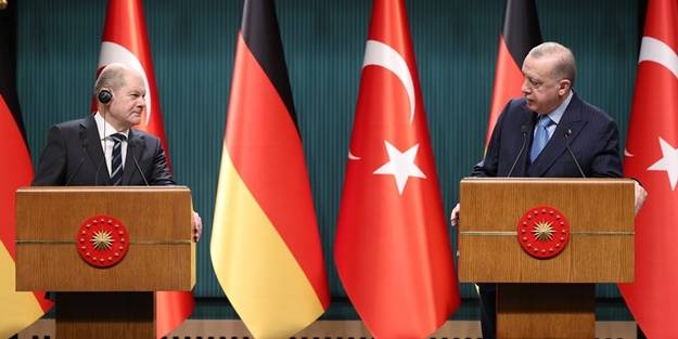 Almanya Başbakanı Olaf Scholz'a zor 'Türkiye' sorusu! Lafı böyle dolandırdı