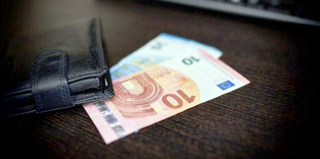 Almanya bizi mi kıskanıyor ne? 16 milyon yoksul var!