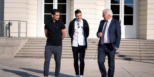 Steinmeier, Mesut Özil ve İlkay'la görüştü