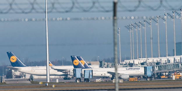 Almanya'dan binlerce uçuşun iptaline neden olan çok büyük skandal! Görevlilere çağrıda bulundular