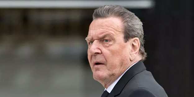 Almanya eski Başbakanı dava açıyor