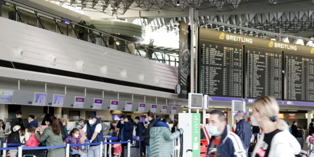 Almanya grev ve protestolar ile sarsıldı! Almanya’nın en büyük havalimanı duyurdu: Uçuşlar iptal