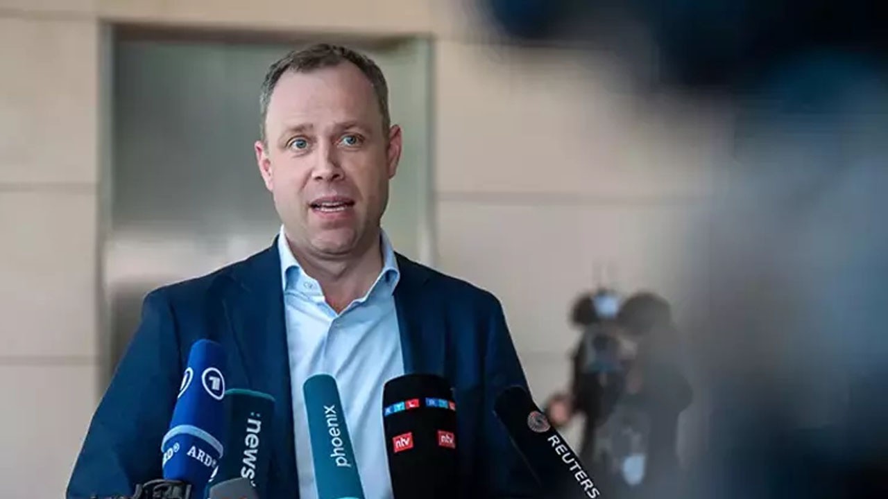 Berlin milletvekili ‘Gerekçeler samimi değil’ dedi, borç paketine karşı çıktı