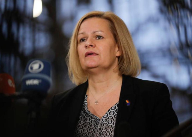 Almanya İçişleri Bakanı Faeser, Suriyelilere sağlanan korumanın gözden geçirileceğini belirtti