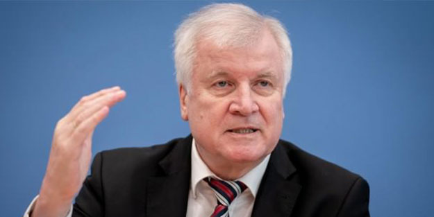 Almanya İçişleri Bakanı Horst Seehofer'den Türkiye'ye destek