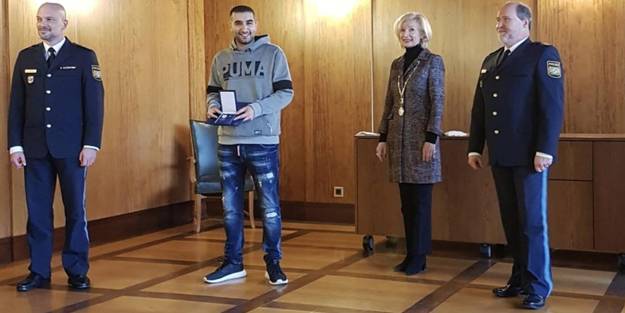 Almanya kahraman Türk genci konuşuyor: Müslümanları temsil ettiğimden mutluyum!