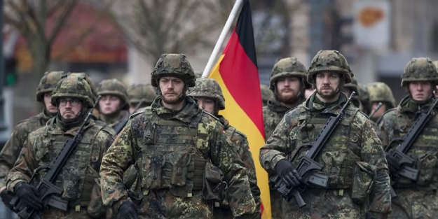 Almanya, o ülkeye 4 bin kalıcı asker göndermek istiyor!