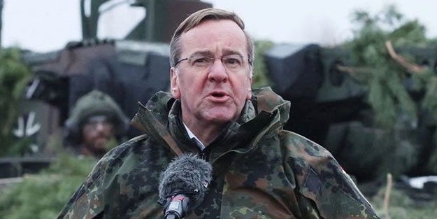 Almanya Savunma Bakanı en büyük tehdidi açıkladı