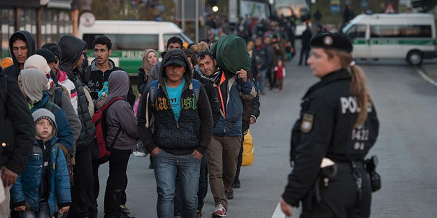 Almanya sığınmacılar için yeni karar alıyor!