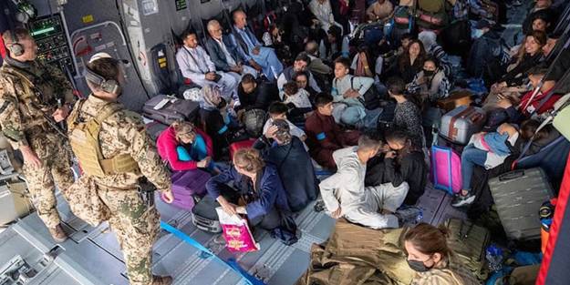 Almanya, tarihindeki en büyük tahliyesini tamamladı!