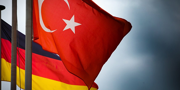 Almanya Türk işçi arıyor! En düşük maaş 2 bin 100 Euro!