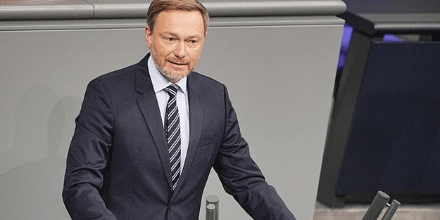 Almanya'da Aile bütçesine dev tırpan