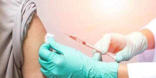 Almanya'da aşı randevusuna gitmeyenler için yaptırım kararı reddedildi