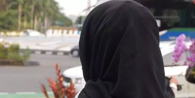 Almanya'da başörtülü kadına ırkçı saldırı