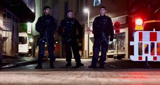 Almanya’da bıçaklı saldırı! 3 ölü 6’sı ağır 7 yaralı