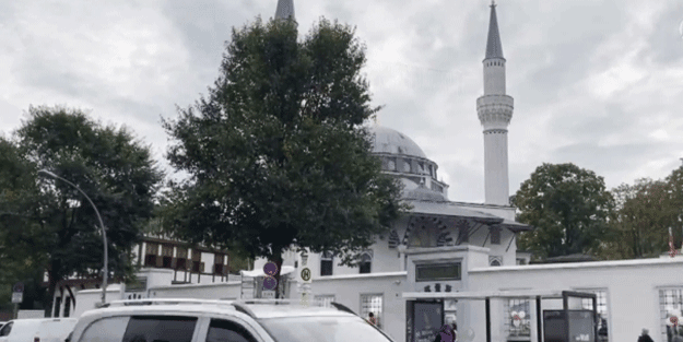 Almanya'da camiye kundaklama girişimi