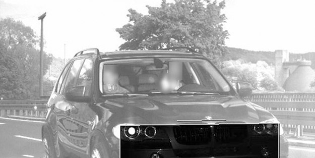 Almanya'da ders gibi ceza: Radara el hareketi yaptı, cezası 75 kat arttı