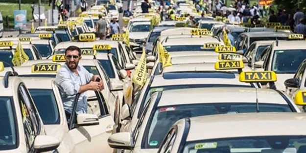 Almanya'da devletten taksicilere koronavirüs yardımı