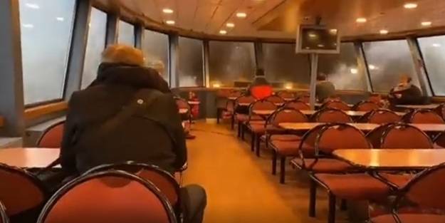 Almanya'da fırtınaya yakalanan feribottan inanılmaz görüntüler