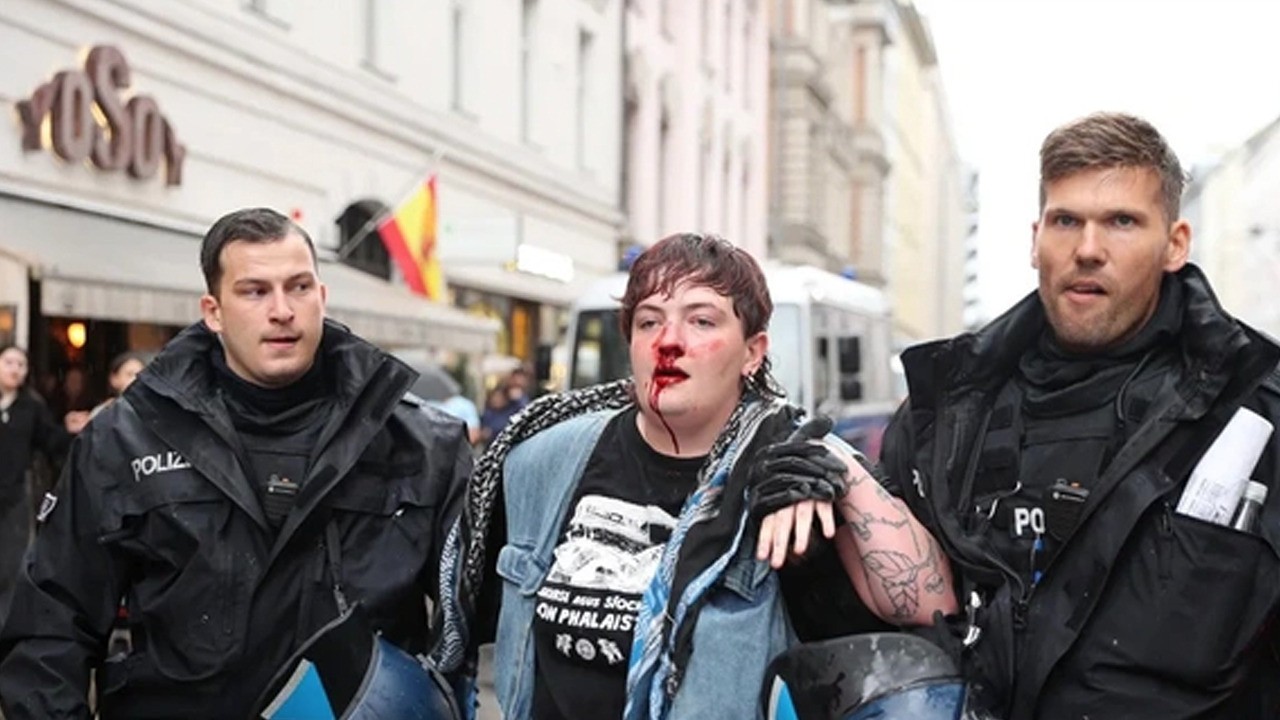 Almanya'da Gazze protestosuna polisten sert müdahale