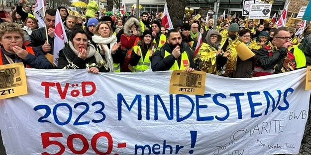 Almanya'da grev krizi: Sağlık çalışanları sokaklara döküldü