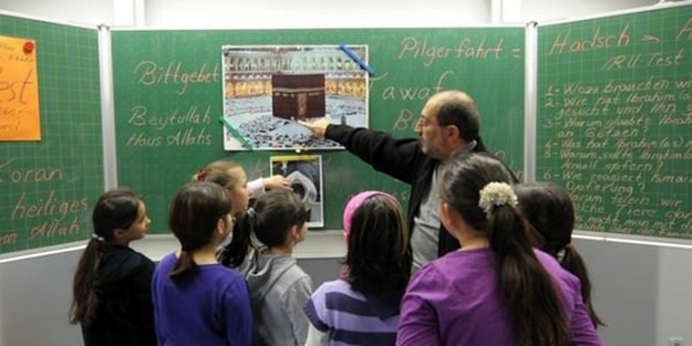 Almanya'da İslam dersi verilmeye başlandı