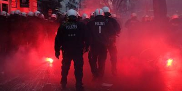 Almanya'da kaos sürüyor