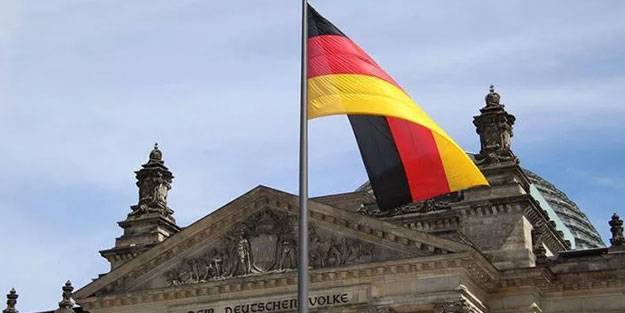 Almanya’da koalisyon için temaslar başladı