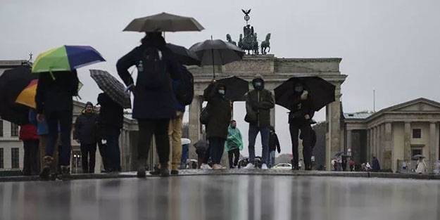 Almanya'da korkutan koronavirüs uyarısı