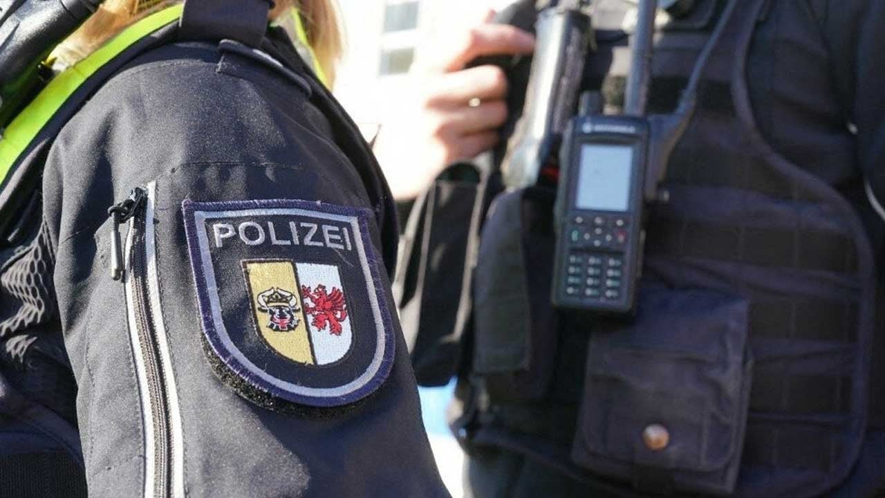 Almanya'da polis 12 yaşındaki engelli kızı vurdu