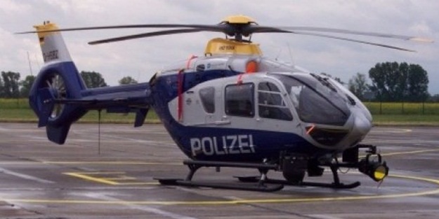 Almanya’da polis helikopteri düştü: 2 ölü