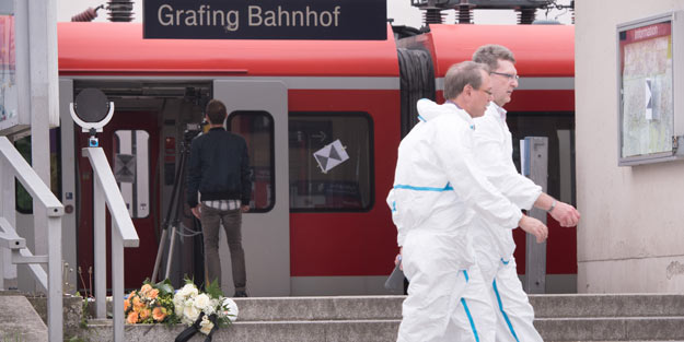 Almanya'da tren istasyonuna saldırı