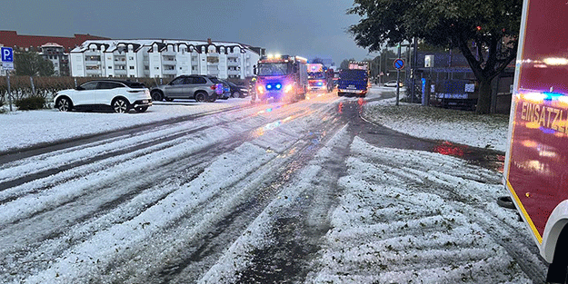 Almanya’da şiddetli fırtına ve dolu: Yıldırım düşmesi sonucu 1 kişi hayatını kaybetti