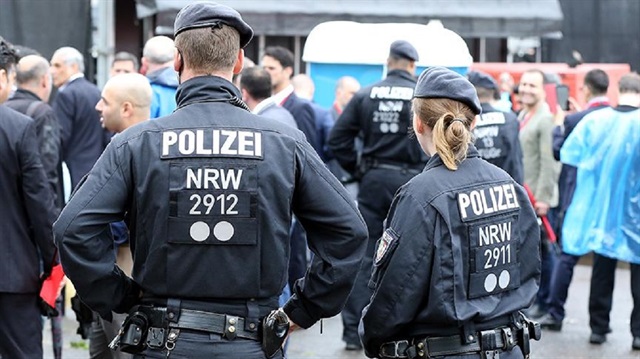 Almanya'da sığınmacı kadınlara alçak saldırı