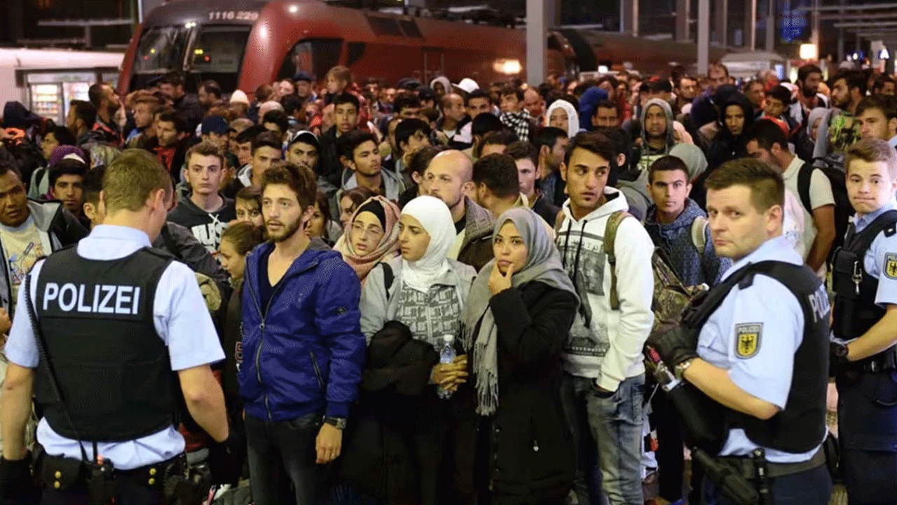 Almanya'da Suriyeli krizi: İş gücü sorunu yeniden hortlar!