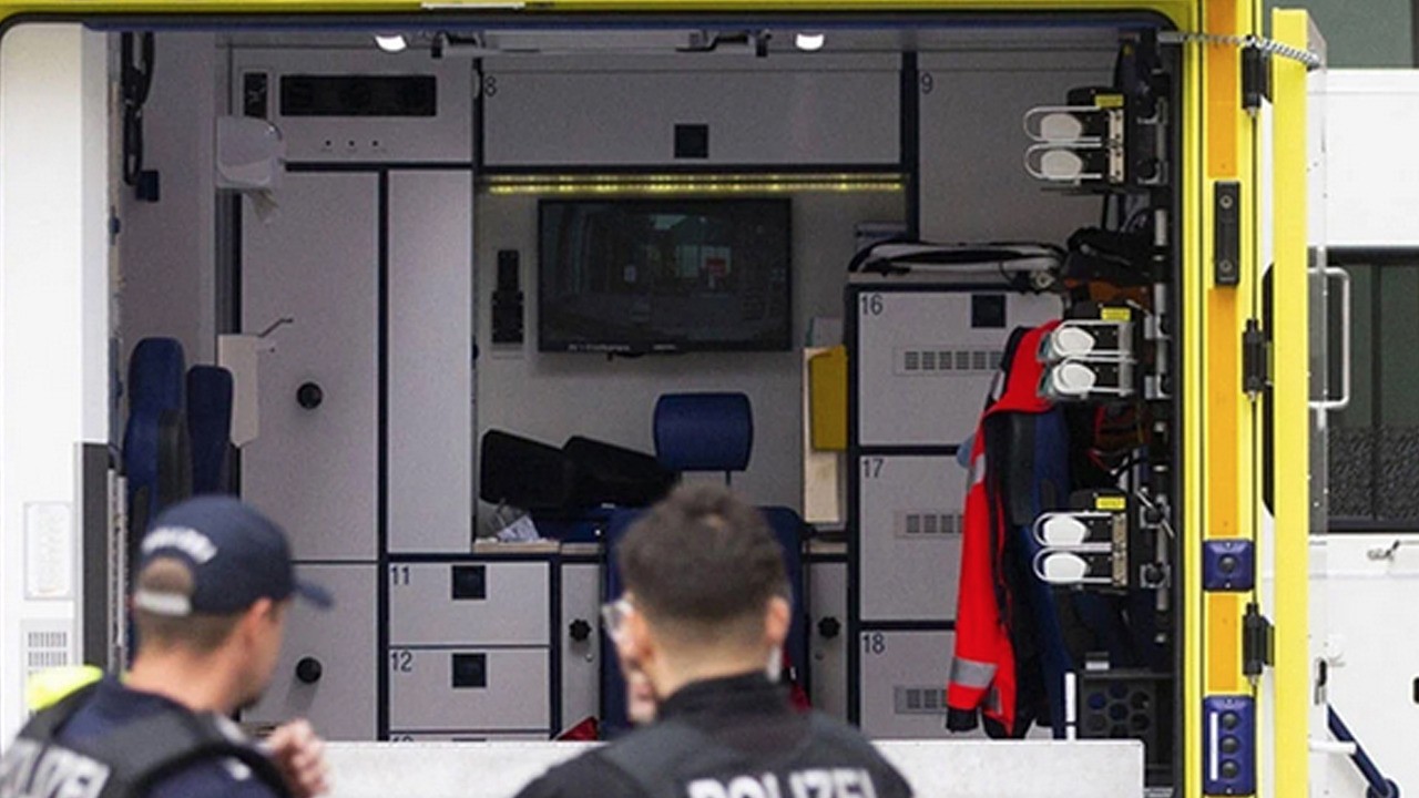 Almanya’da uçak kazası: Yolcular bir anda neye uğradığını şaşırdı! 2 Ölü