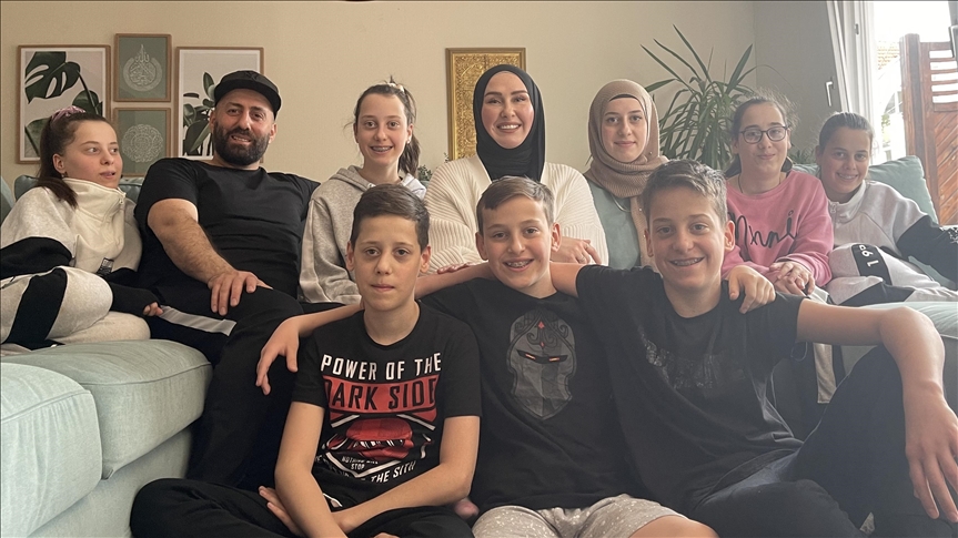 Almanya'da yaşayan altız annesi Roksana Temiz, Müslüman olma sürecini anlattı: Mutluluktan kendimi kuş gibi hissettim