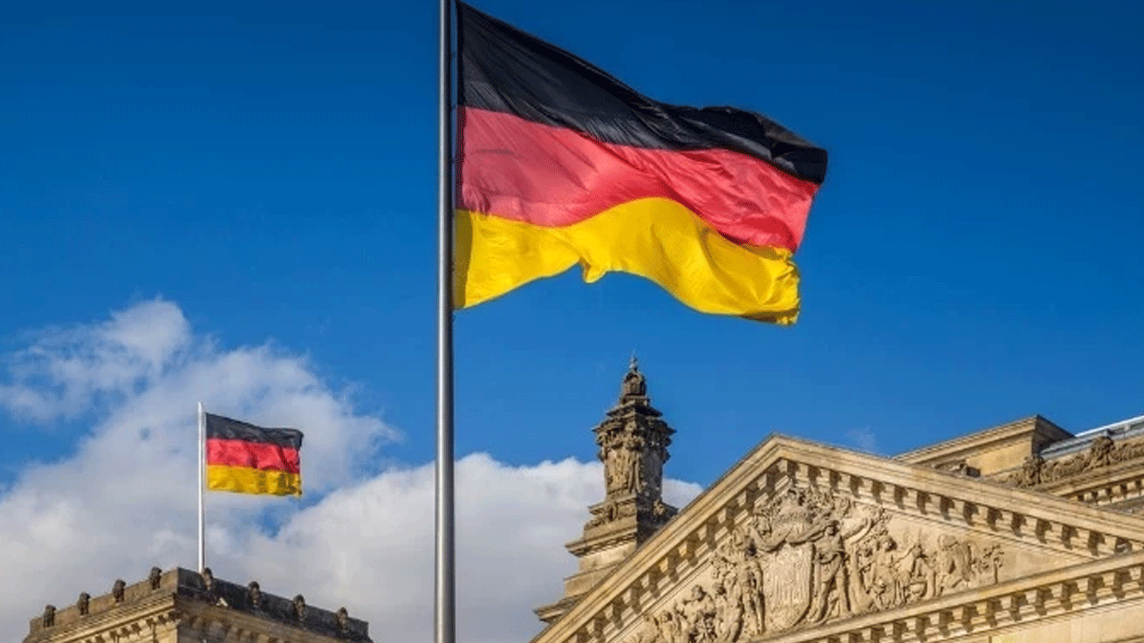 Almanya'dan asker kaçağı önlemi! Bundan sonra izin almadan çıkış yok!