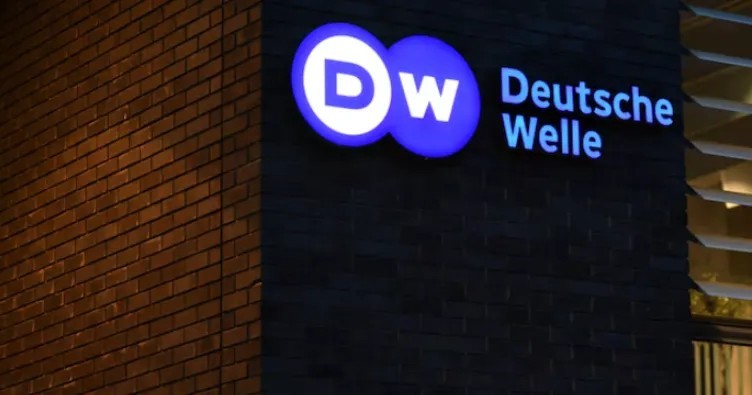 Almanya'dan basın özgürlüğü masalı: Deutsche Welle'de kıyım başladı!