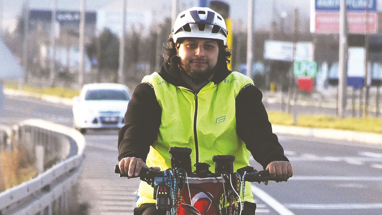 Almanya’dan Bisikletle Hac Yolculuğu