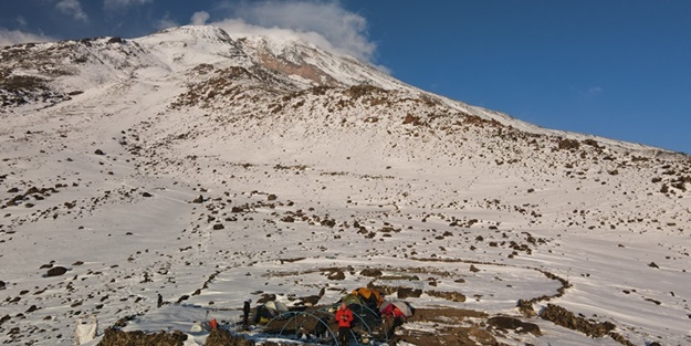 Almanya'dan gelen dağcı, 1 haftada Ağrı Dağı'na tırmanabildi
