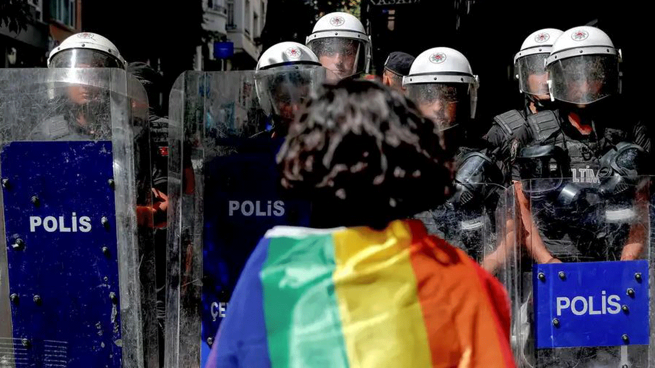 Almanya'dan sapkınlara Türkiye uyarısı: Dayak yiyebilirsiniz!