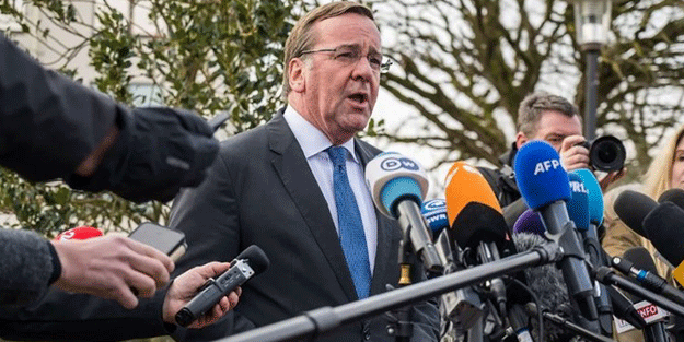 Almanya’nın yeni savunma bakanına tank baskısı artıyor