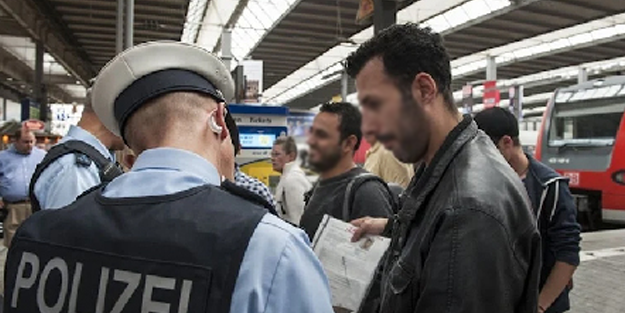 Almanya'ya kaçak giren Türklere maddi yardım: Ayda 43 bin TL!