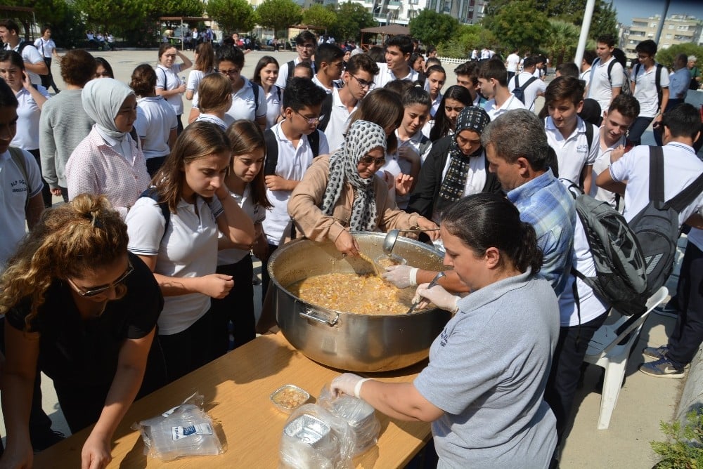 Alp Oğuz Anadolu Lisesi’nde aşure etkinliği 