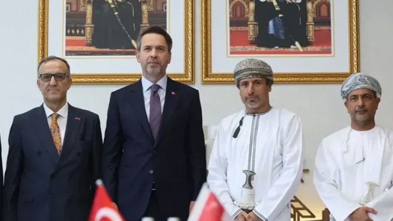  Alparslan Bayraktar: O ülkenin petrol ve doğalgaz keşfinde ortak çalışmalar hedefliyoruz